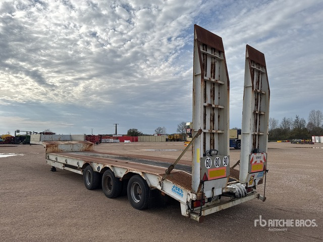2006 Asca Demic Tri/A Semi-Remorque Porte-Engin ... Lowboy Trailer - Ρυμούλκα με χαμηλό δάπεδο: φωτογραφία 2 2006 Asca Demic Tri/A Semi-Remorque Porte-Engin ... Lowboy Trailer - Ρυμούλκα με χαμηλό δάπεδο: φωτογραφία 2
