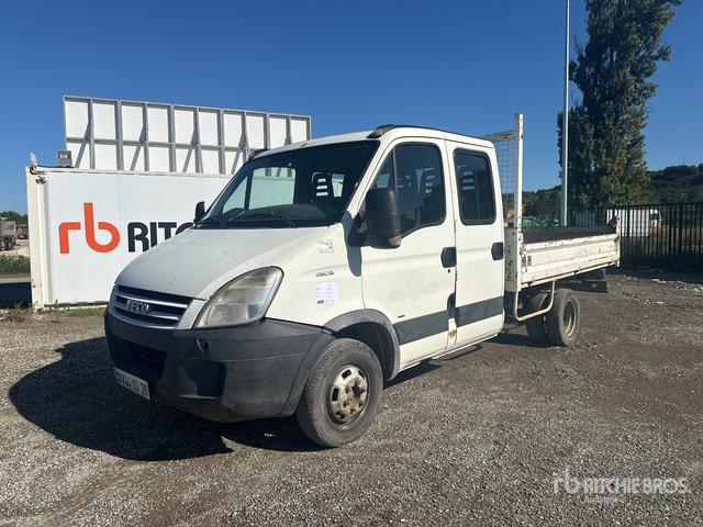 2007 Iveco 35C15 Crew Cab 4x2 Camion Benne Doubl ... S/A Dump Truck - Όχημα με ανατρεπομενη καροτσα, Διπλοκάμπινο ελαφρύ επαγγελματικό: φωτογραφία 2 2007 Iveco 35C15 Crew Cab 4x2 Camion Benne Doubl ... S/A Dump Truck - Όχημα με ανατρεπομενη καροτσα, Διπλοκάμπινο ελαφρύ επαγγελματικό: φωτογραφία 2