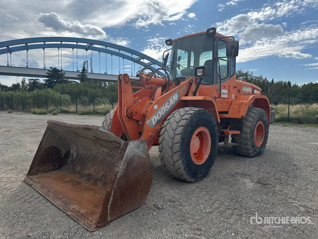 2011 Doosan DL200 Chargeuse Sur Pneus Wheel Loader - Ελαστιχοφόρος φορτωτής: φωτογραφία 2 2011 Doosan DL200 Chargeuse Sur Pneus Wheel Loader - Ελαστιχοφόρος φορτωτής: φωτογραφία 2