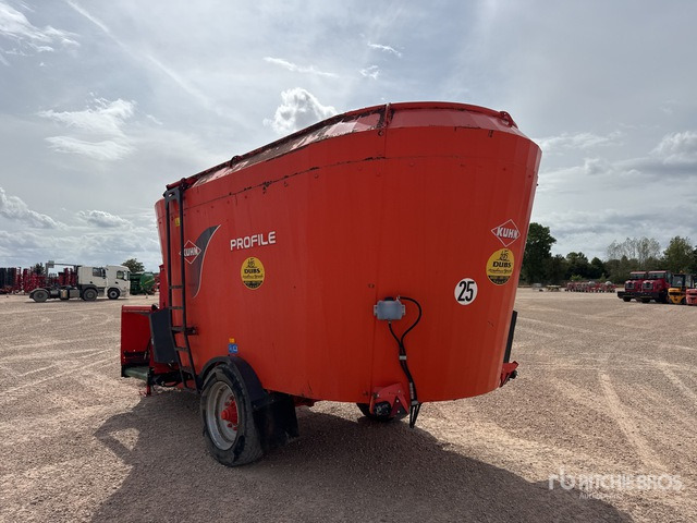 2011 Kuhn Profile 1880 Melangeuse Distributrice Livestock Feeder - Ενσιροδιανομέας: φωτογραφία 3 2011 Kuhn Profile 1880 Melangeuse Distributrice Livestock Feeder - Ενσιροδιανομέας: φωτογραφία 3