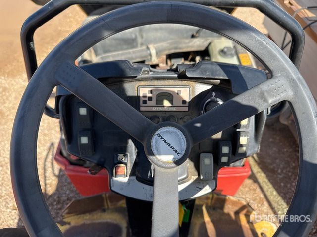 2013 Dynapac CC1300 Compacteur Vibrant Tandem Double Drum Roller - Ασφαλτικός οδοστρωτήρας: φωτογραφία 3 2013 Dynapac CC1300 Compacteur Vibrant Tandem Double Drum Roller - Ασφαλτικός οδοστρωτήρας: φωτογραφία 3