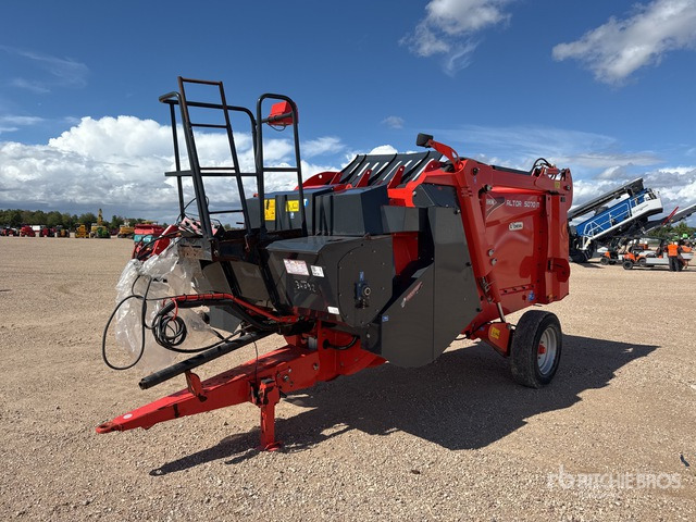 2015 Kuhn Altor 5070M Pailleuse Distributrice Livestock Feeder - Ενσιροδιανομέας: φωτογραφία 1 2015 Kuhn Altor 5070M Pailleuse Distributrice Livestock Feeder - Ενσιροδιανομέας: φωτογραφία 1