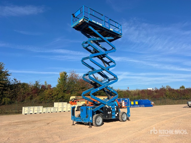 2016 Genie GS3590RT 4x4 Nacelle Ciseaux Scissor Lift - Ψαλιδωτό ανυψωτικό: φωτογραφία 4 2016 Genie GS3590RT 4x4 Nacelle Ciseaux Scissor Lift - Ψαλιδωτό ανυψωτικό: φωτογραφία 4