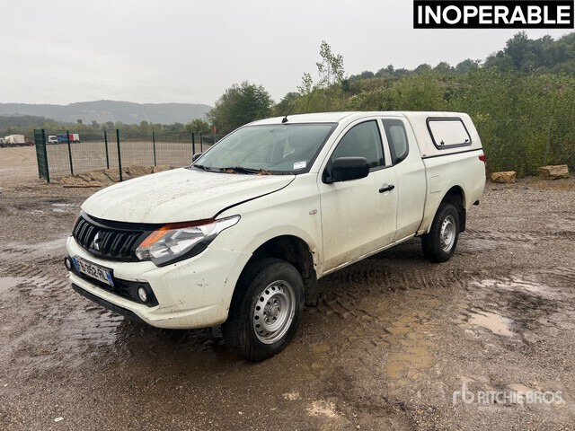 2018 Mitsubishi L200 4x4 Extended Cab (Inoperable) Pickup - Ημιφορτηγό: φωτογραφία 2 2018 Mitsubishi L200 4x4 Extended Cab (Inoperable) Pickup - Ημιφορτηγό: φωτογραφία 2