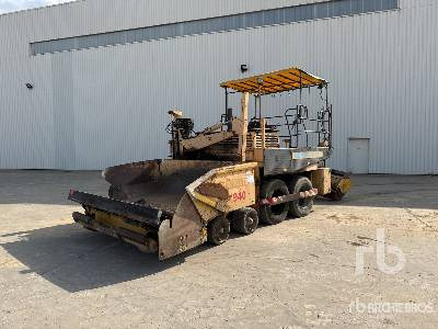 DEMAG SF12P Wheel Alimentateur A Enrobes - Διαστρωτήρας ασφάλτου: φωτογραφία 1 DEMAG SF12P Wheel Alimentateur A Enrobes - Διαστρωτήρας ασφάλτου: φωτογραφία 1