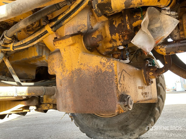 2003 Cat 771D (Inoperable) Haul Truck - Ανατρεπόμενο όχημα μεταφοράς λατομικών υλικών: φωτογραφία 5 2003 Cat 771D (Inoperable) Haul Truck - Ανατρεπόμενο όχημα μεταφοράς λατομικών υλικών: φωτογραφία 5