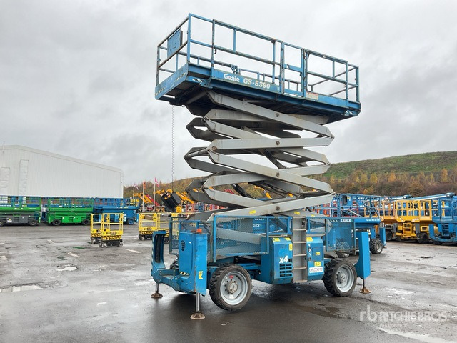 2010 Genie GS-5390 4x4 Diesel Scissor Lift - Ψαλιδωτό ανυψωτικό: φωτογραφία 1 2010 Genie GS-5390 4x4 Diesel Scissor Lift - Ψαλιδωτό ανυψωτικό: φωτογραφία 1