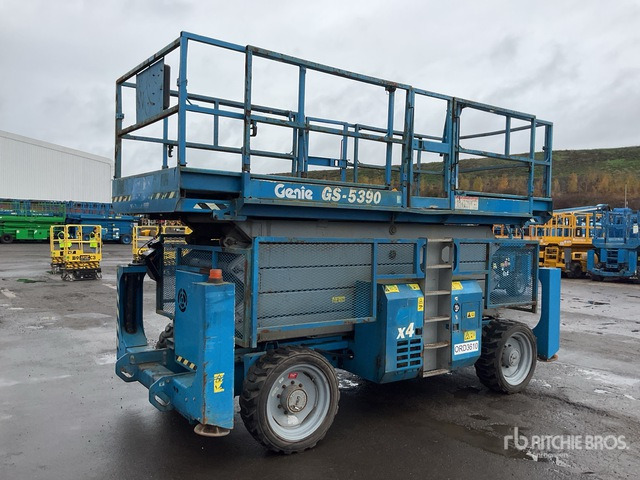 2010 Genie GS-5390 4x4 Diesel Scissor Lift - Ψαλιδωτό ανυψωτικό: φωτογραφία 3 2010 Genie GS-5390 4x4 Diesel Scissor Lift - Ψαλιδωτό ανυψωτικό: φωτογραφία 3
