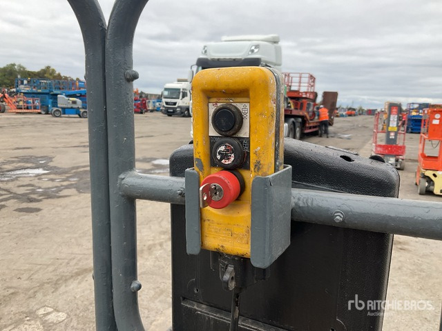 2010 POP UP PLUS POP UP PLUS Scissor Lift Scissor Lift - Ψαλιδωτό ανυψωτικό: φωτογραφία 5 2010 POP UP PLUS POP UP PLUS Scissor Lift Scissor Lift - Ψαλιδωτό ανυψωτικό: φωτογραφία 5