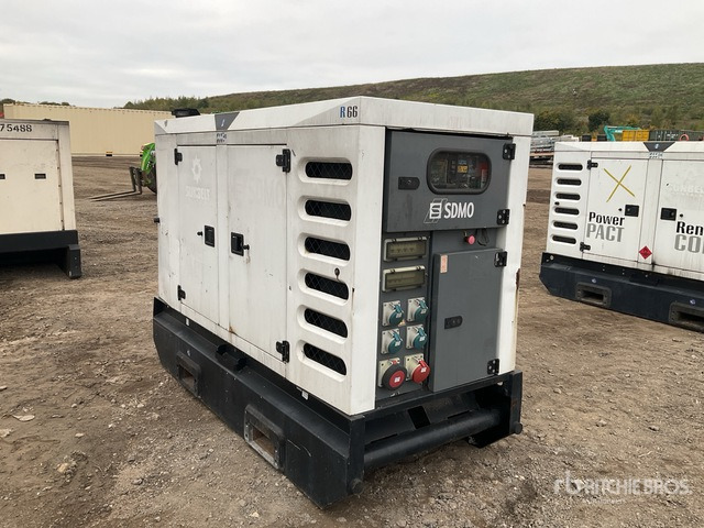 Βιομηχανική γεννήτρια 2014 Sdmo R66C3 Sdmo R66 Generator Set Generator Set: φωτογραφία 1