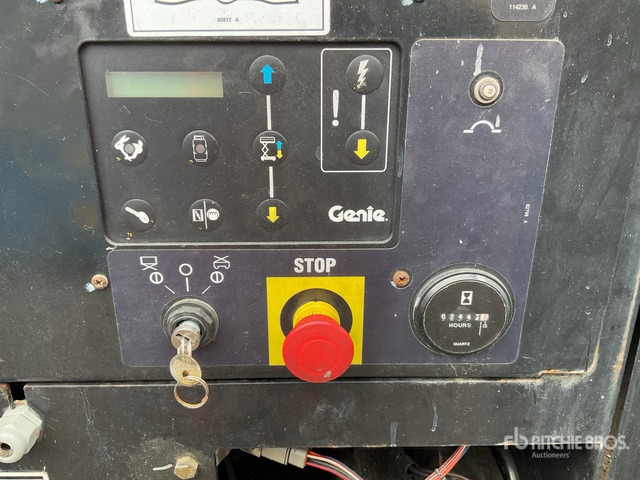 2015 Genie GS-5390 4x4 Diesel Scissor Lift - Ψαλιδωτό ανυψωτικό: φωτογραφία 5 2015 Genie GS-5390 4x4 Diesel Scissor Lift - Ψαλιδωτό ανυψωτικό: φωτογραφία 5