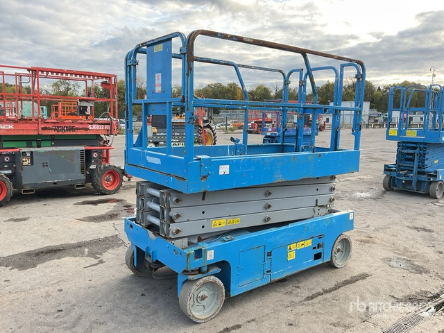 2015 Genie GS2646 Electric Scissor Lift - Ψαλιδωτό ανυψωτικό: φωτογραφία 4 2015 Genie GS2646 Electric Scissor Lift - Ψαλιδωτό ανυψωτικό: φωτογραφία 4