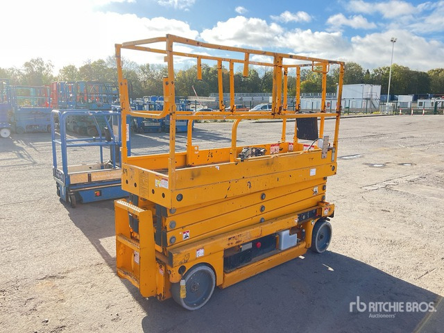 2015 Haulotte Compact 10N Electric Scissor Lift - Ψαλιδωτό ανυψωτικό: φωτογραφία 3 2015 Haulotte Compact 10N Electric Scissor Lift - Ψαλιδωτό ανυψωτικό: φωτογραφία 3
