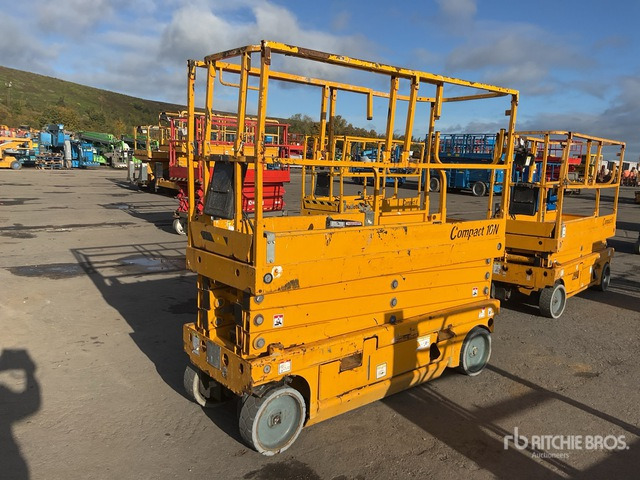 2015 Haulotte Compact 10N Electric Scissor Lift - Ψαλιδωτό ανυψωτικό: φωτογραφία 2 2015 Haulotte Compact 10N Electric Scissor Lift - Ψαλιδωτό ανυψωτικό: φωτογραφία 2