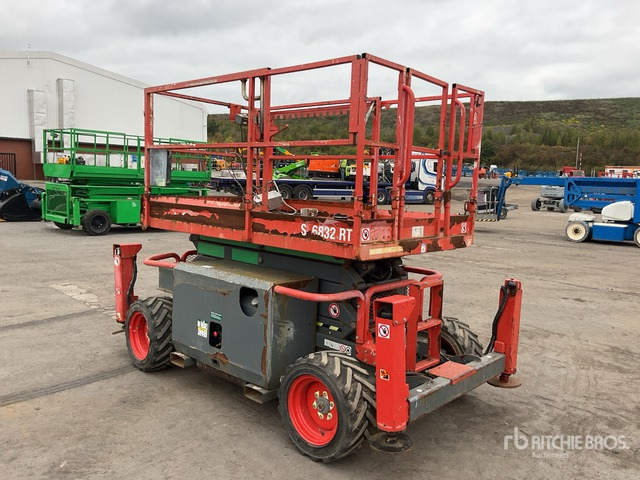 2017 Skyjack SJ6832 RT 4x4 Diesel Scissor Lift - Ψαλιδωτό ανυψωτικό: φωτογραφία 4 2017 Skyjack SJ6832 RT 4x4 Diesel Scissor Lift - Ψαλιδωτό ανυψωτικό: φωτογραφία 4