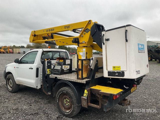 2018 Toyota Hilux 2018 Versalift LAT-38-135-H on 2018 Toyota Hilux 4x4 Bucket Truck Bucket Truck - Φορτηγό με εναέρια πλατφόρμα: φωτογραφία 5 2018 Toyota Hilux 2018 Versalift LAT-38-135-H on 2018 Toyota Hilux 4x4 Bucket Truck Bucket Truck - Φορτηγό με εναέρια πλατφόρμα: φωτογραφία 5