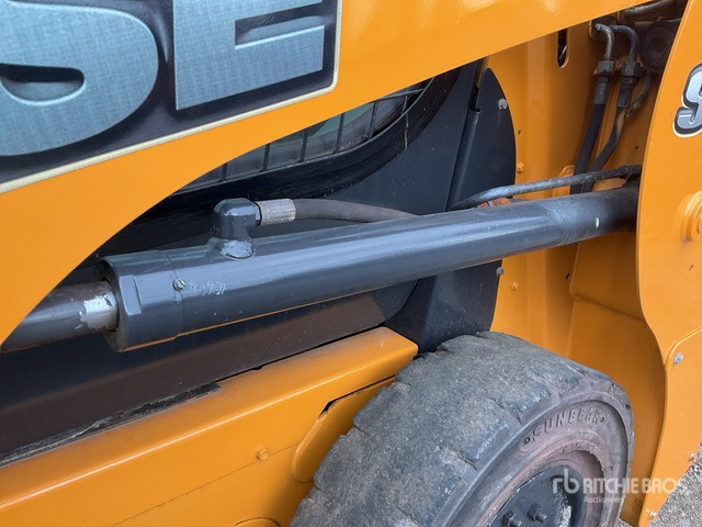 2019 Case SR130 Skid Steer Loader - Φορτωτής πλάγιας ολίσθησης: φωτογραφία 3 2019 Case SR130 Skid Steer Loader - Φορτωτής πλάγιας ολίσθησης: φωτογραφία 3