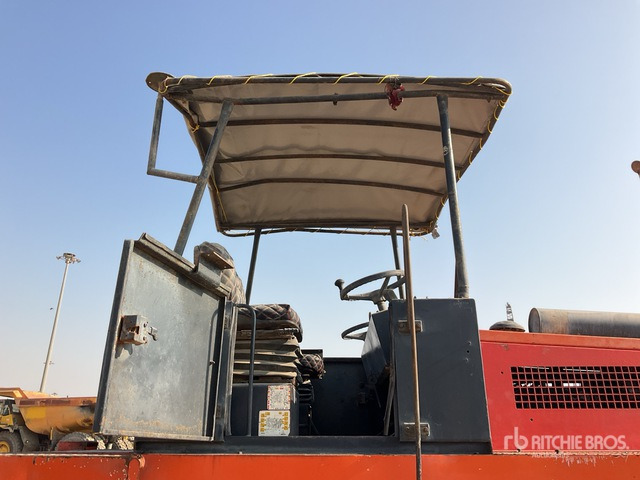 2001 Hamm GRW18 8 Wheel Pneumatic Roller - Πνευματικός οδοστρωτήρας: φωτογραφία 5 2001 Hamm GRW18 8 Wheel Pneumatic Roller - Πνευματικός οδοστρωτήρας: φωτογραφία 5