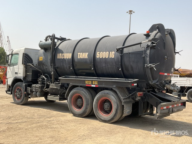2008 Volvo FM400 6x4 20000 Liters Vacuum Tanker Truck - Όχημα εκκένωσης βόθρων: φωτογραφία 3 2008 Volvo FM400 6x4 20000 Liters Vacuum Tanker Truck - Όχημα εκκένωσης βόθρων: φωτογραφία 3