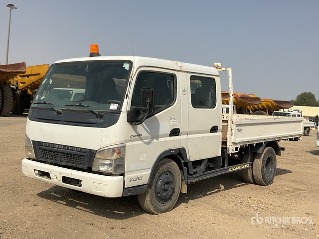 2010 Mitsubishi Canter 4x2 Crew Cab Flatbed Truck - Φορτηγό με ανοιχτή καρότσα: φωτογραφία 2 2010 Mitsubishi Canter 4x2 Crew Cab Flatbed Truck - Φορτηγό με ανοιχτή καρότσα: φωτογραφία 2
