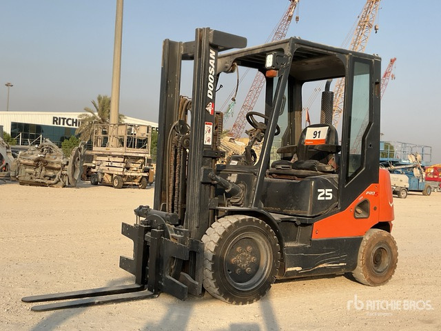 2014 Doosan D25S-2 2.5 ton Forklift - Πετρελαιοκίνητο περονοφόρο: φωτογραφία 2 2014 Doosan D25S-2 2.5 ton Forklift - Πετρελαιοκίνητο περονοφόρο: φωτογραφία 2