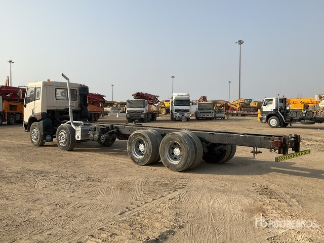 2014 FAW CA1313P 8x4 Twin-Steer Cab and Chassis - Φορτηγό σασί: φωτογραφία 3 2014 FAW CA1313P 8x4 Twin-Steer Cab and Chassis - Φορτηγό σασί: φωτογραφία 3