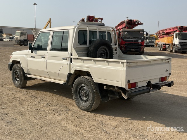 2016 Toyota Landcruiser 79L 4x4 Crew Cab Pickup - Καταστροφέας: φωτογραφία 3 2016 Toyota Landcruiser 79L 4x4 Crew Cab Pickup - Καταστροφέας: φωτογραφία 3