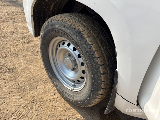 2017 Toyota Prado TX 150L 4x4 SUV - SUV: φωτογραφία 4 2017 Toyota Prado TX 150L 4x4 SUV - SUV: φωτογραφία 4