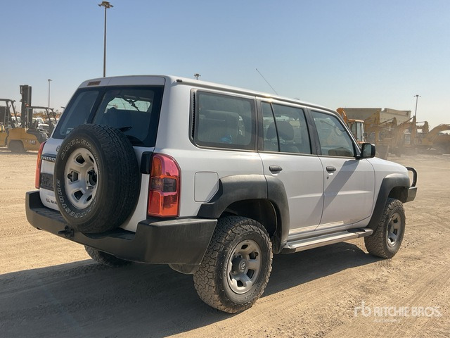 2018 Nissan Patrol GL 4x4 SUV - SUV: φωτογραφία 3 2018 Nissan Patrol GL 4x4 SUV - SUV: φωτογραφία 3