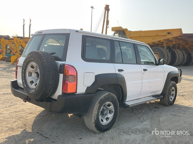 2018 Nissan Patrol GL 4x4 SUV - SUV: φωτογραφία 3 2018 Nissan Patrol GL 4x4 SUV - SUV: φωτογραφία 3