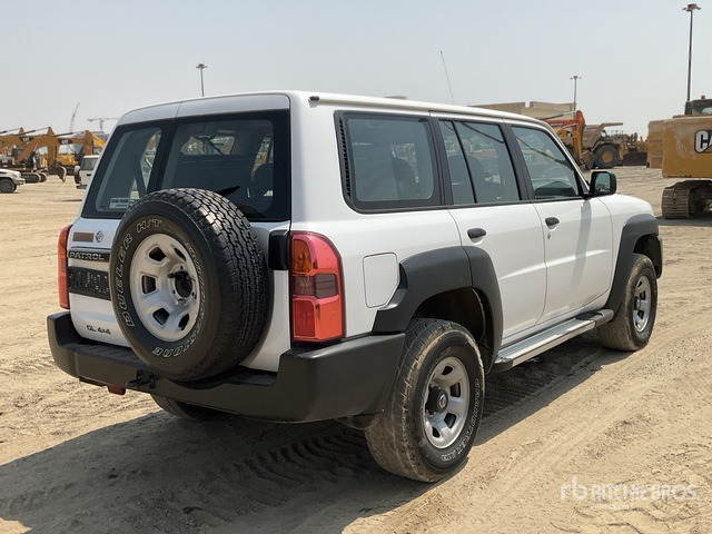 2018 Nissan Patrol GL 4x4 SUV - SUV: φωτογραφία 3 2018 Nissan Patrol GL 4x4 SUV - SUV: φωτογραφία 3