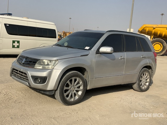 2018 Suzuki Grand Vitara 4x4 SUV - SUV: φωτογραφία 2 2018 Suzuki Grand Vitara 4x4 SUV - SUV: φωτογραφία 2