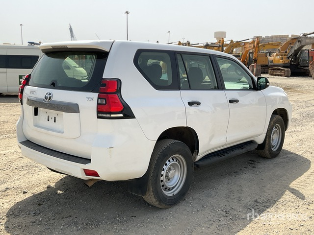 2018 Toyota Prado TX 150L 4x4 SUV - SUV: φωτογραφία 3 2018 Toyota Prado TX 150L 4x4 SUV - SUV: φωτογραφία 3