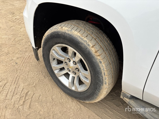 2019 Chevrolet Suburban 4x4 SUV - SUV: φωτογραφία 4 2019 Chevrolet Suburban 4x4 SUV - SUV: φωτογραφία 4