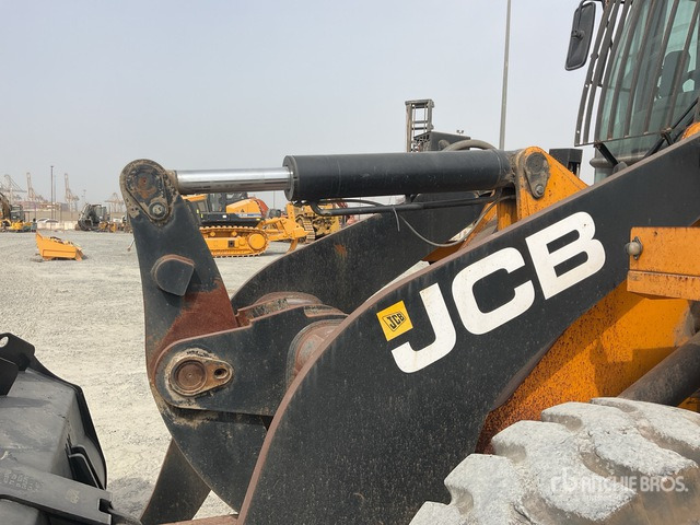 Ελαστιχοφόρος φορτωτής 2019 JCB 437-4: φωτογραφία 6