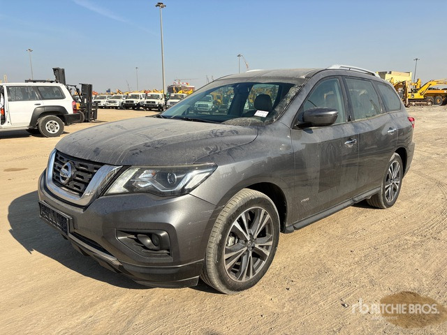 2020 Nissan Pathfinder SV 4WD Hybrid SUV - SUV: φωτογραφία 1 2020 Nissan Pathfinder SV 4WD Hybrid SUV - SUV: φωτογραφία 1