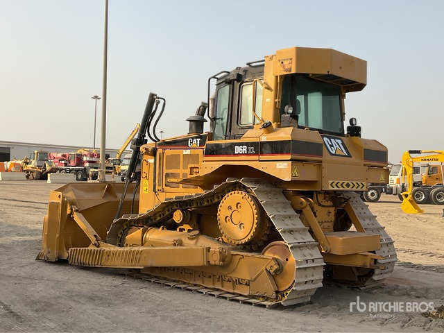 Cat D6R XL - Μπουλντόζα: φωτογραφία 4 Cat D6R XL - Μπουλντόζα: φωτογραφία 4