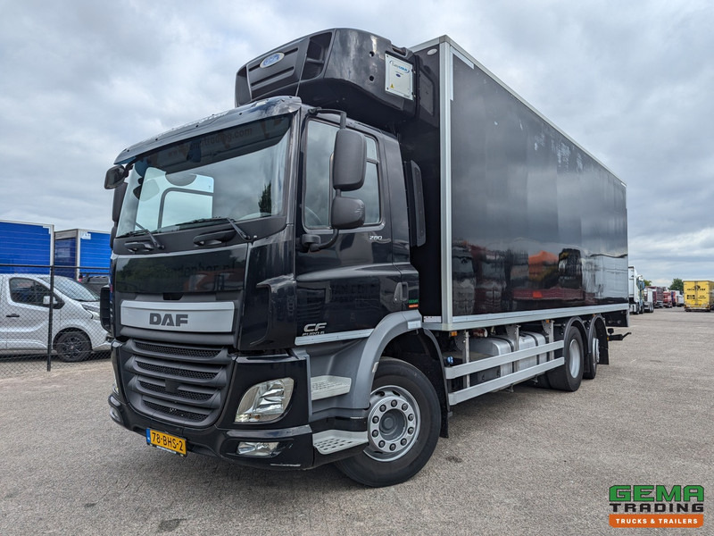 DAF CF 280 FAN 6x2/4 DayCab Euro6A - Koel-VriesBak 7.9m + Carrier Supra 1150MT + Laadklep 2000kg - 10/2025APK - Φορτηγό ψυγείο: φωτογραφία 1 DAF CF 280 FAN 6x2/4 DayCab Euro6A - Koel-VriesBak 7.9m + Carrier Supra 1150MT + Laadklep 2000kg - 10/2025APK - Φορτηγό ψυγείο: φωτογραφία 1