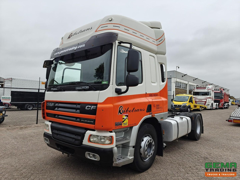 DAF CF75.250 4x2 SpaceCab Euro5 - Handgeschakeld - Airco - Τράκτορας: φωτογραφία 1 DAF CF75.250 4x2 SpaceCab Euro5 - Handgeschakeld - Airco - Τράκτορας: φωτογραφία 1