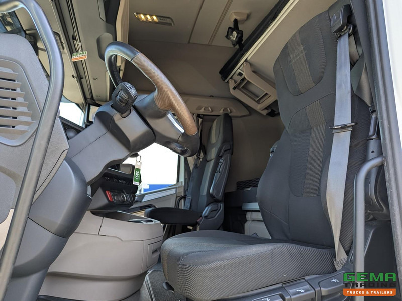 DAF XG+ 4x2 Euro6E - MEGA/Lowdeck - Retarder - MirrorCam - 3 DVS StarRating - 8 stuks op Voorraad! - Τράκτορας: φωτογραφία 5 DAF XG+ 4x2 Euro6E - MEGA/Lowdeck - Retarder - MirrorCam - 3 DVS StarRating - 8 stuks op Voorraad! - Τράκτορας: φωτογραφία 5