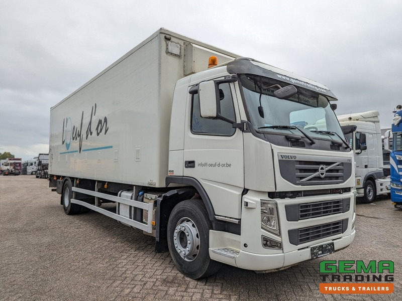 Volvo FM330 4x2 Daycab Euro5 KuikenBak 8.2m + Webasto Heater + Dhollandia 2000KG - Φορτηγό μεταφορά ζώων: φωτογραφία 4 Volvo FM330 4x2 Daycab Euro5 KuikenBak 8.2m + Webasto Heater + Dhollandia 2000KG - Φορτηγό μεταφορά ζώων: φωτογραφία 4