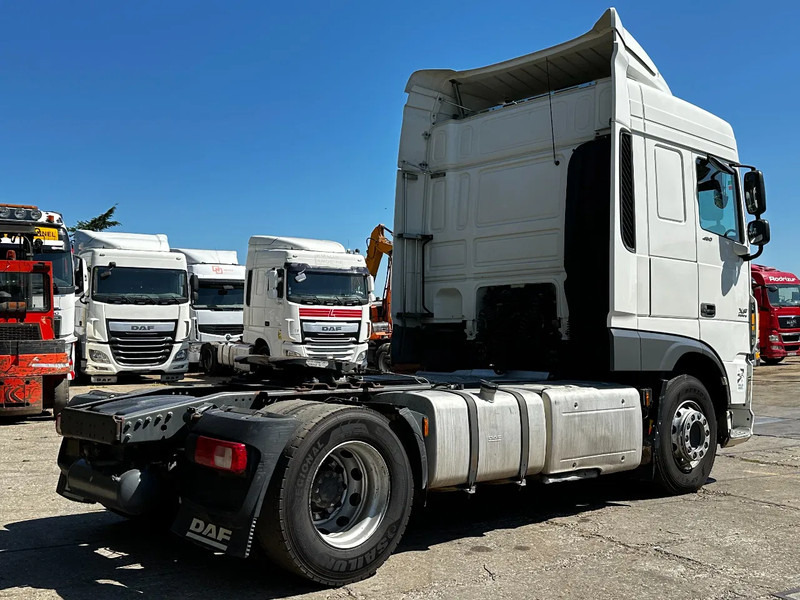 DAF XF 460 4X2 Tractor-unit Spring/Air Retarder ACC Euro6 - Τράκτορας: φωτογραφία 4 DAF XF 460 4X2 Tractor-unit Spring/Air Retarder ACC Euro6 - Τράκτορας: φωτογραφία 4