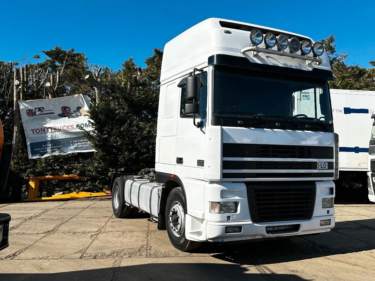 DAF XF 95.480 4X2 Tractor-unit Spring/Air ZF Manual - Τράκτορας: φωτογραφία 1 DAF XF 95.480 4X2 Tractor-unit Spring/Air ZF Manual - Τράκτορας: φωτογραφία 1
