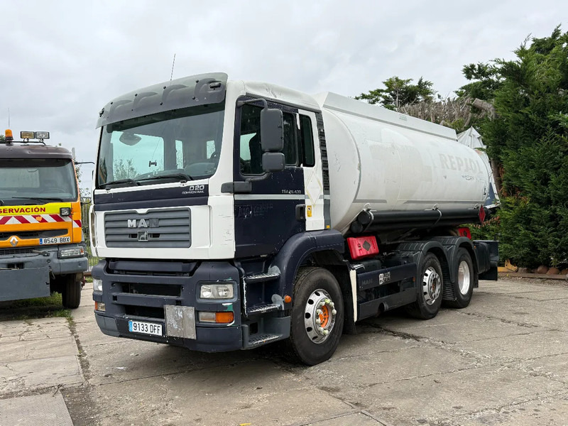 MAN TGA 26.430 6X2 Fuel Tank 21.000L 3 Comp + 2 Pump D20 Engine - Φορτηγό βυτιοφόρο: φωτογραφία 2 MAN TGA 26.430 6X2 Fuel Tank 21.000L 3 Comp + 2 Pump D20 Engine - Φορτηγό βυτιοφόρο: φωτογραφία 2