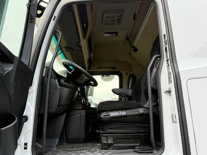 Mercedes-Benz Actros 1851 4X2 Tractor-unit Retarder Standklima ACC 165km - Τράκτορας: φωτογραφία 5 Mercedes-Benz Actros 1851 4X2 Tractor-unit Retarder Standklima ACC 165km - Τράκτορας: φωτογραφία 5
