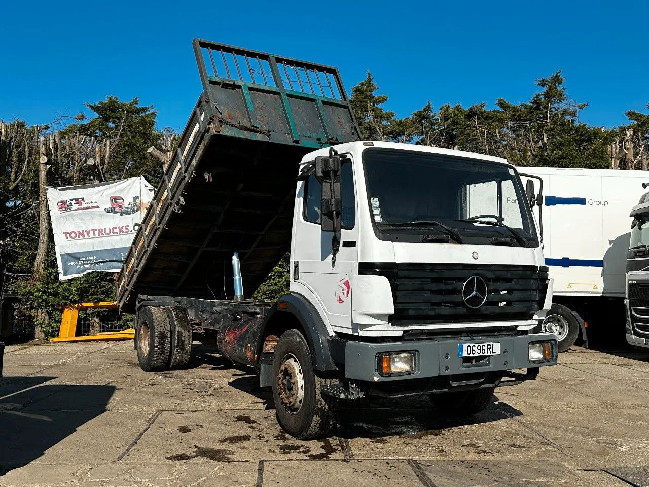 Mercedes-Benz SK 1733 V6 4X2 Tipper Spring/Spring EPS Manual G - Φορτηγό ανατρεπόμενο: φωτογραφία 1 Mercedes-Benz SK 1733 V6 4X2 Tipper Spring/Spring EPS Manual G - Φορτηγό ανατρεπόμενο: φωτογραφία 1