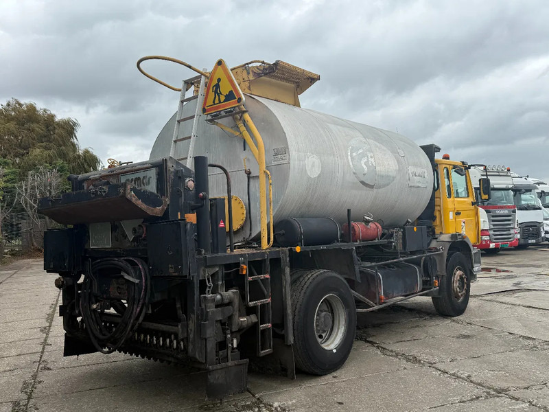 Renault G260 4X2 ACMAR Bitumen Sprayer 10.000L Spring/Spring Manual Gear - Φορτηγό: φωτογραφία 5 Renault G260 4X2 ACMAR Bitumen Sprayer 10.000L Spring/Spring Manual Gear - Φορτηγό: φωτογραφία 5