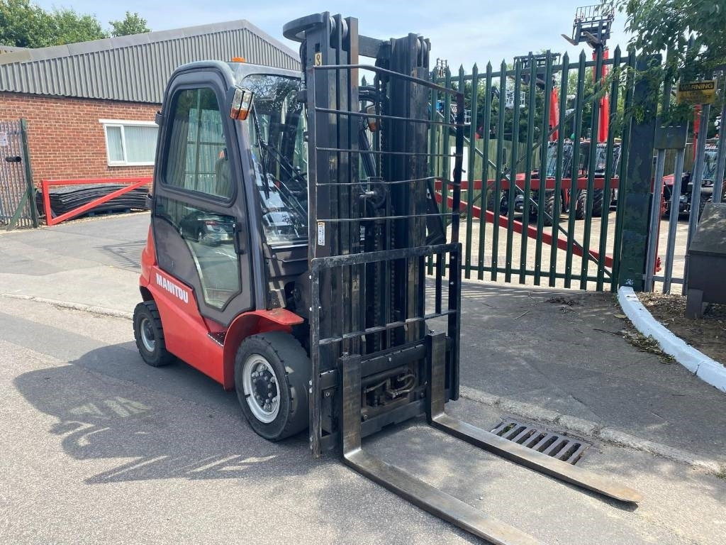 Manitou Mi25D - Πετρελαιοκίνητο περονοφόρο: φωτογραφία 2 Manitou Mi25D - Πετρελαιοκίνητο περονοφόρο: φωτογραφία 2