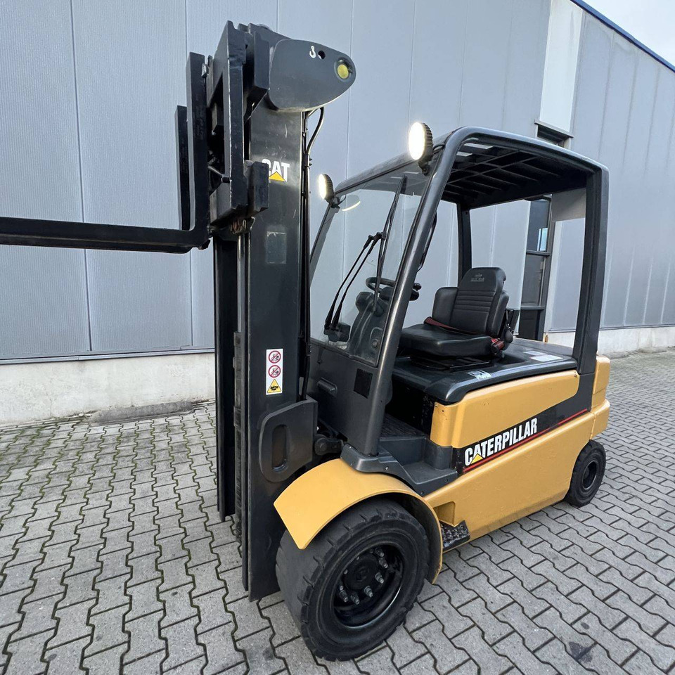 Caterpillar EP50 - Ηλεκτροκίνητο περονοφόρο: φωτογραφία 3 Caterpillar EP50 - Ηλεκτροκίνητο περονοφόρο: φωτογραφία 3