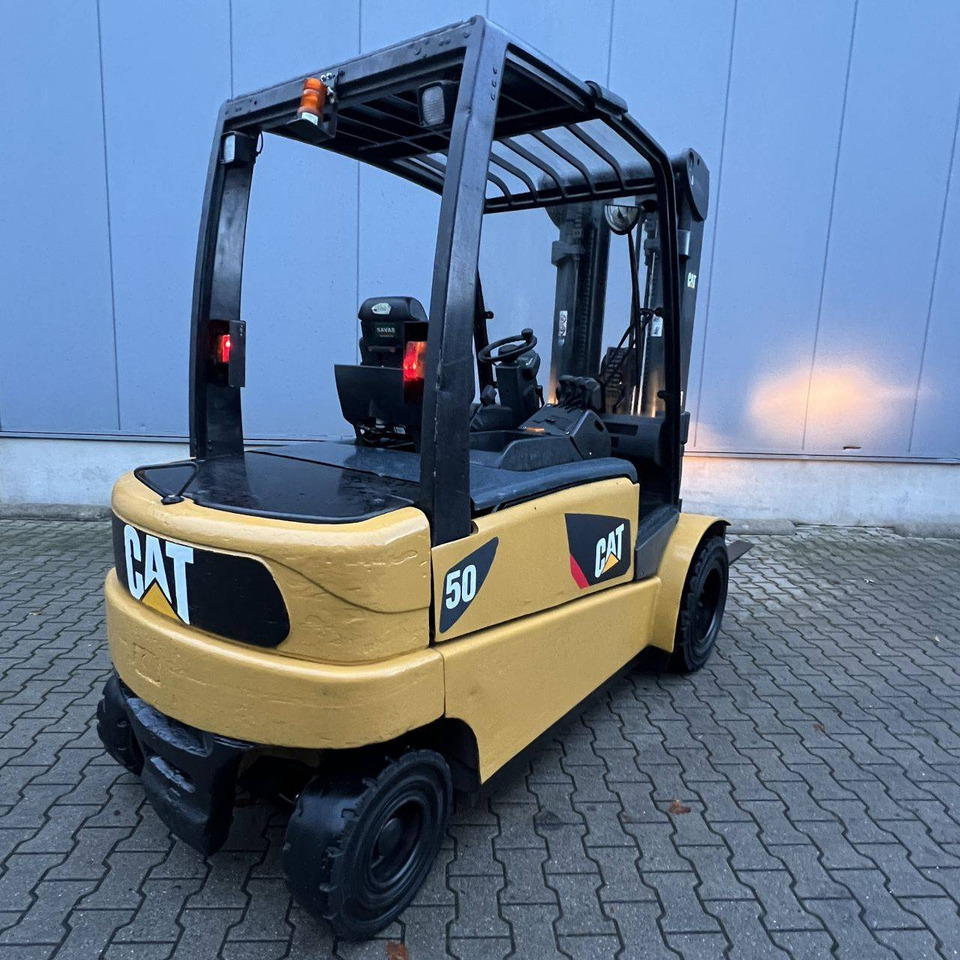 Caterpillar EP50 - Ηλεκτροκίνητο περονοφόρο: φωτογραφία 3 Caterpillar EP50 - Ηλεκτροκίνητο περονοφόρο: φωτογραφία 3